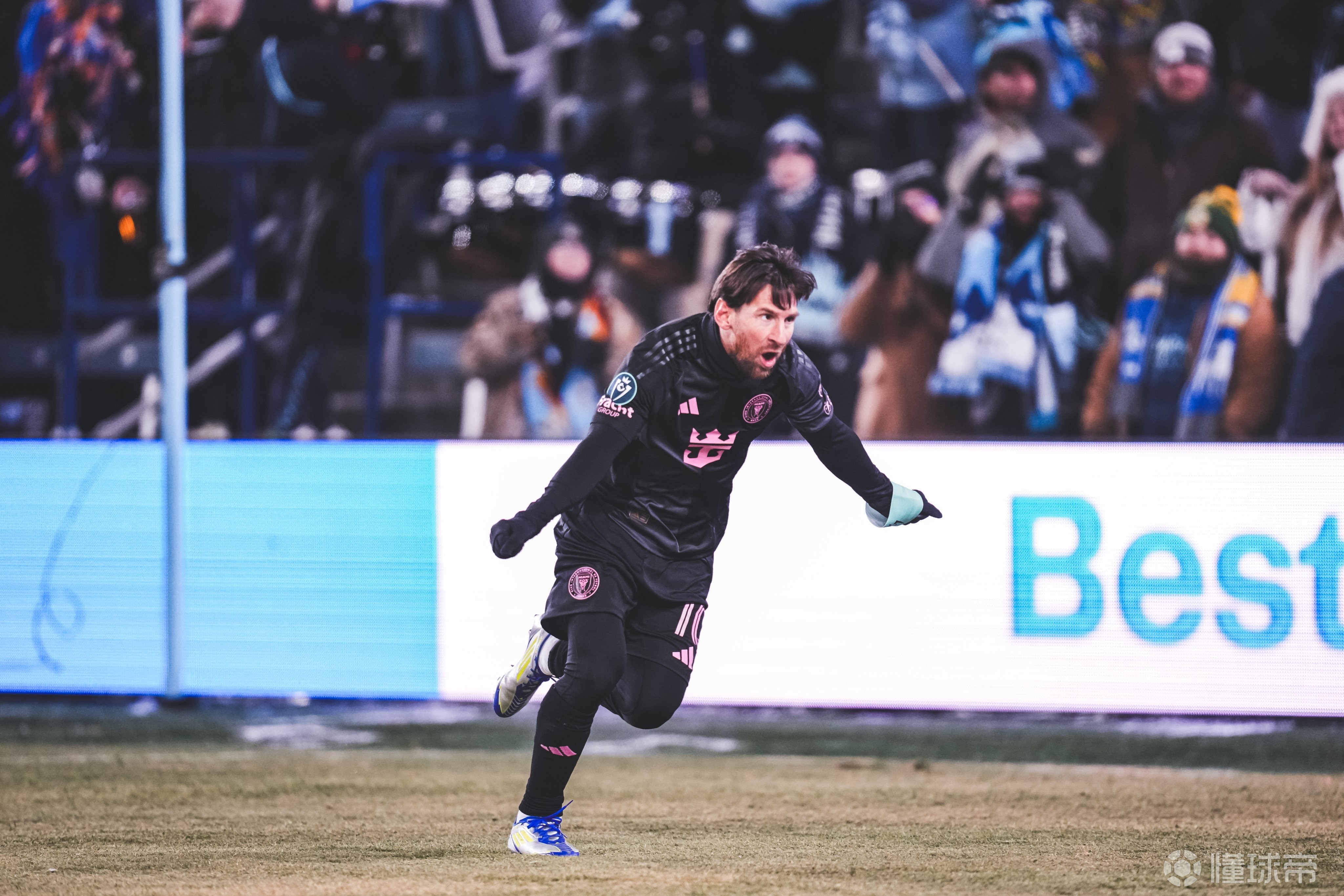 包含梅西上演绝杀,带领巴黎逆转晋级半决赛的词条 包含梅西上演绝杀,带领巴黎逆转晋级半决赛的词条