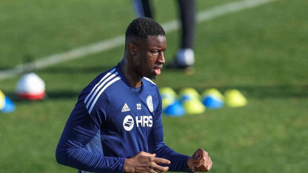 爱游戏-关于沙尔克主场告负，再遇连败颓势难挽的信息