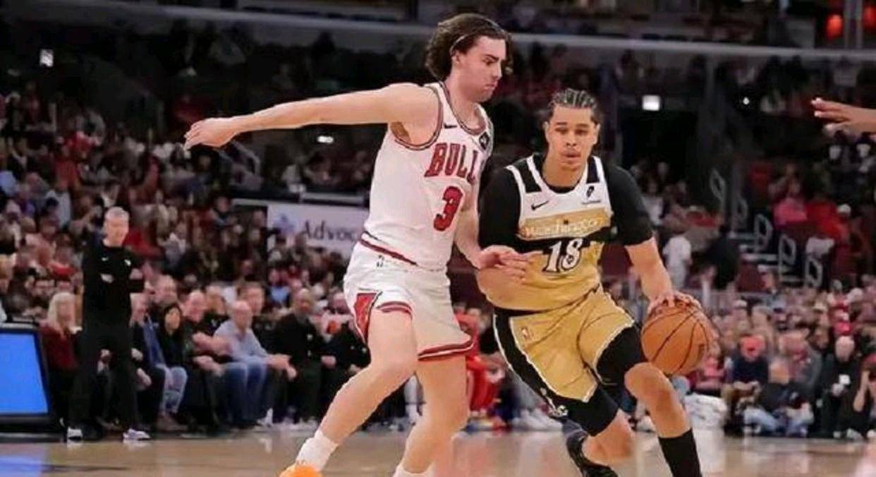 猛龙险胜墨西哥男篮，麦科勒姆高光表现