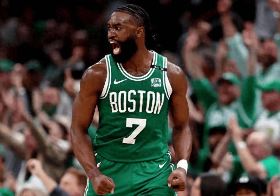 爱游戏在线-凯尔特人B队力克日本男篮，米切尔制霸全场的简单介绍