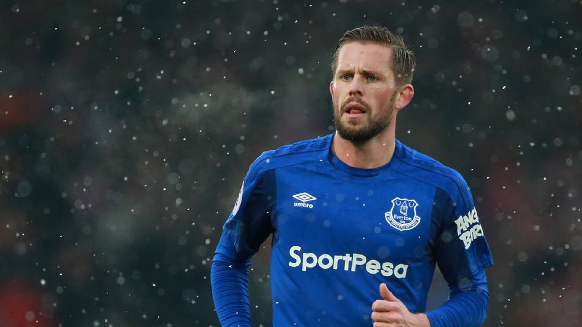 当篮球与足球的界限模糊，从NBA总决赛到波兰轻取曼城的跨界想象