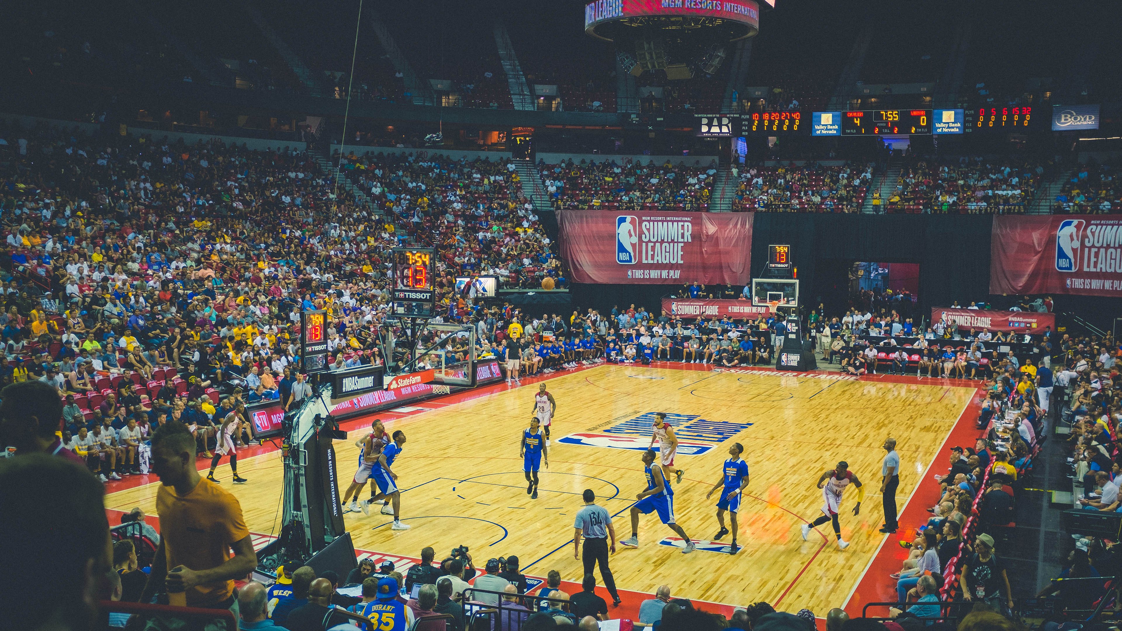 鲁辽大战,克莱高光闪耀,山东队完胜辽宁队